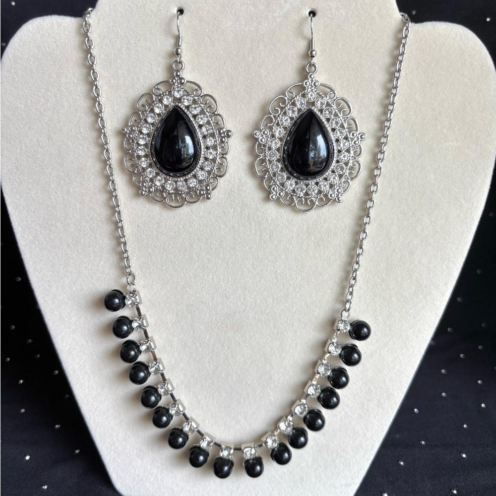 Elegant Black Teardrop Earrings and Black Bead Necklace Set